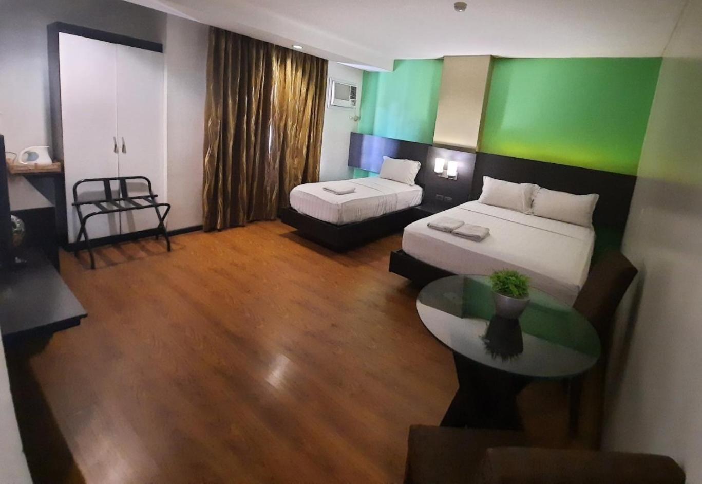 Makati Boutique Hotel Near Naia Airport Terminal 3 Edsa Pasay Cbd Makati City Exterior photo